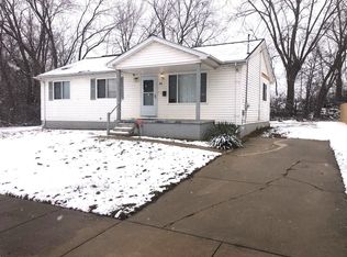 21 Allen St, Pontiac, MI 48342