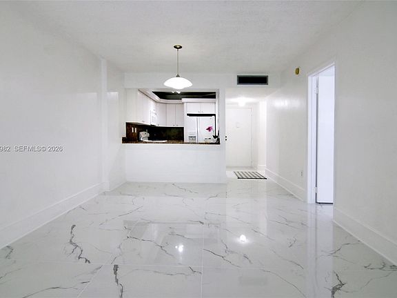 3rd image of 16465 NE 22nd Ave APT 116