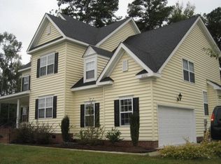 620 Flint Chip Dr, Chesapeake, VA 23320
