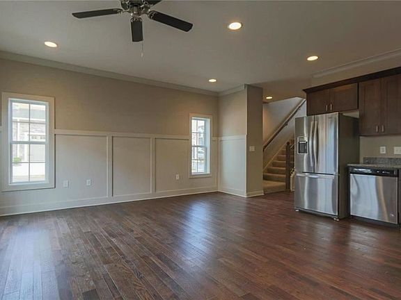 4th image of 7822 W 158th Ct