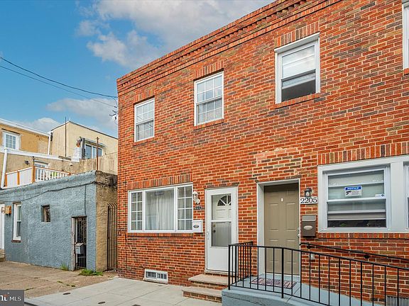 2nd image of 2203 S Clarion St