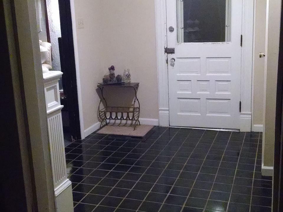 1st image of 1340 Poplar St