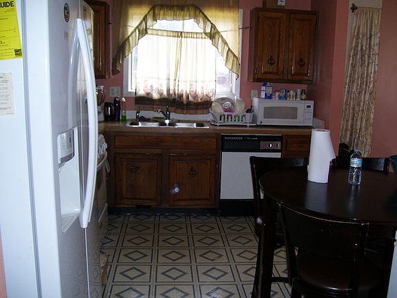 4th image of 40D Fernwood Dr