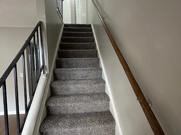 Oakview Townhomes — Photo 7
