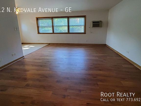 5th image of 4112 N Kedvale Ave #4112-2W