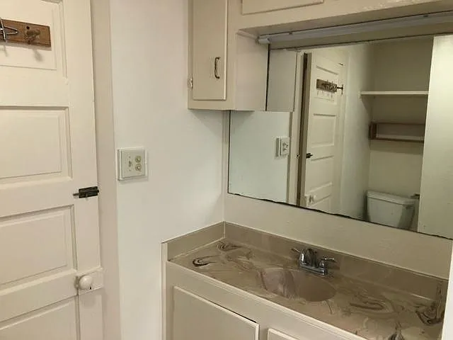 922 Dublin St — Photo 16
