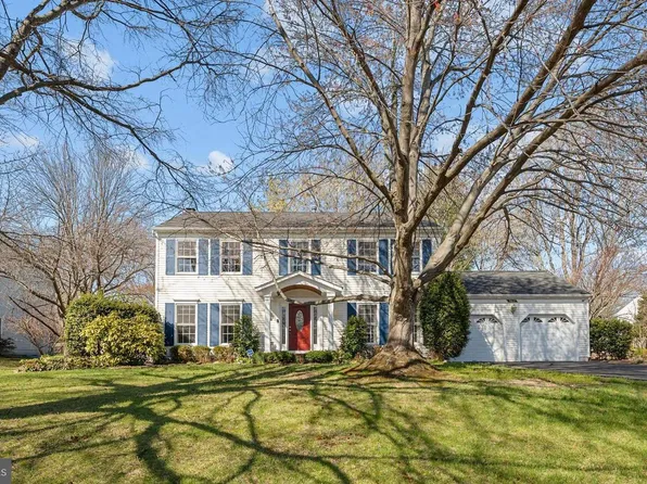 9412 Waterford Dr, Manassas, VA 20110