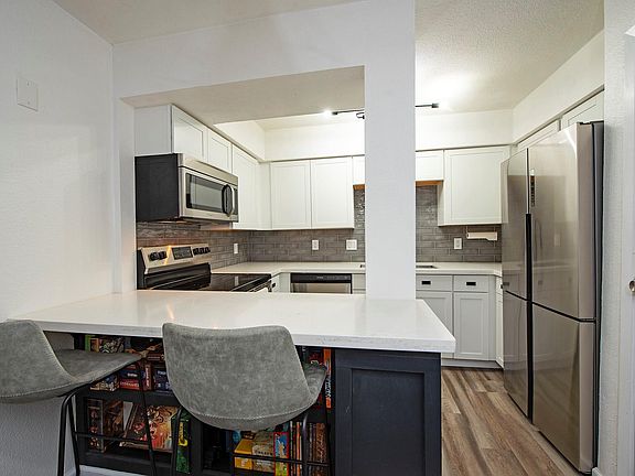 4th image of 18511 Egret Bay Blvd APT 611
