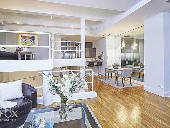 5th image of 380 W 12th St APT 1-E