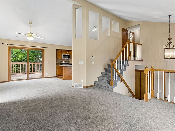 5th image of 2402 King Dr