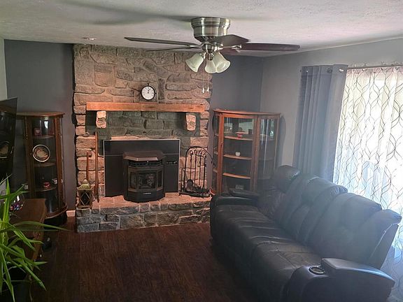 5th image of 2594 Phillips Rd