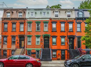 826 Grand St APT 3, Jersey City, NJ 07304