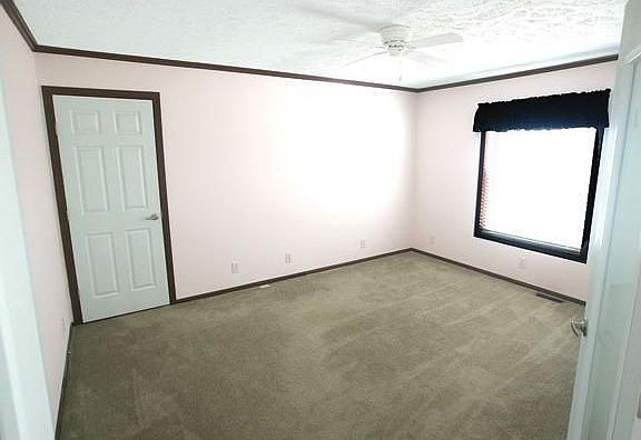 5th image of 111 Woodcreek Blvd