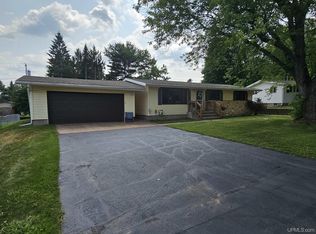 1795 S Rose St, Ishpeming, MI 49849
