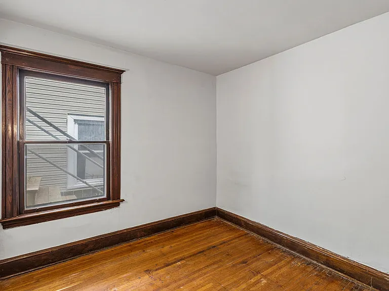 725 Linwood Ave #1 — Photo 13