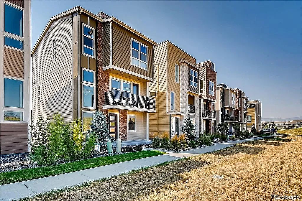 4 bed, 1780 sqft, $3,200 — Photo 2