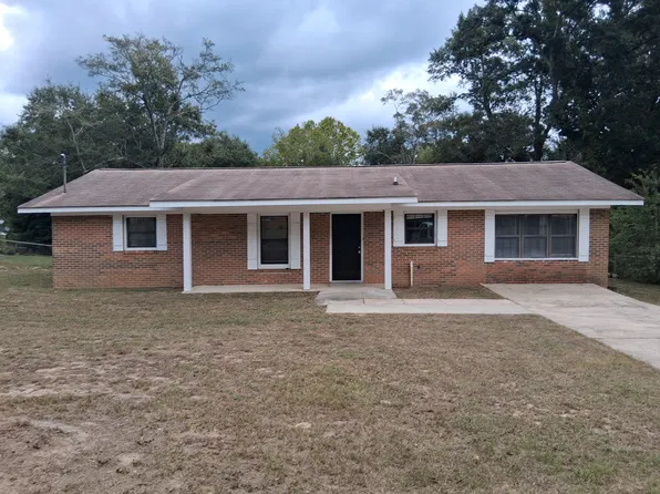 165 Karen Ct, Ozark, AL 36360