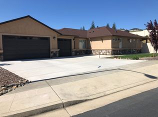 2718 Smith Ave, Shasta Lake, CA 96019