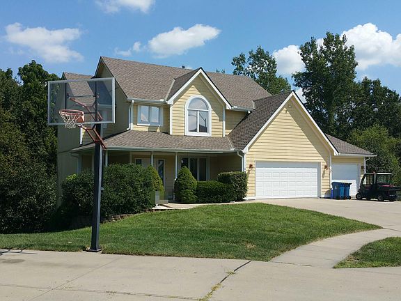 2nd image of 1529 Chauncey Ave