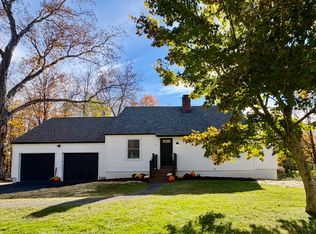 2 Judd Hill Rd, Woodbury, CT 06798