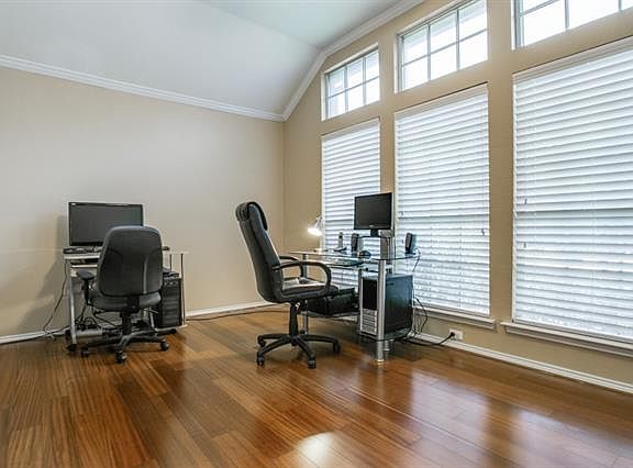 5th image of 3005 Saint Lynda Dr