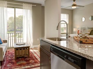 Adelphi Quarter, Columbus, OH 43203