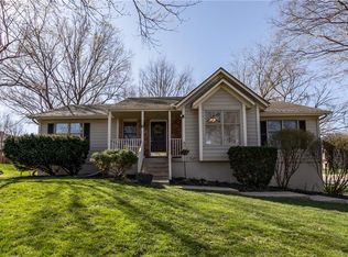 1210 SW Hillcrest Dr, Blue Springs, MO 64015