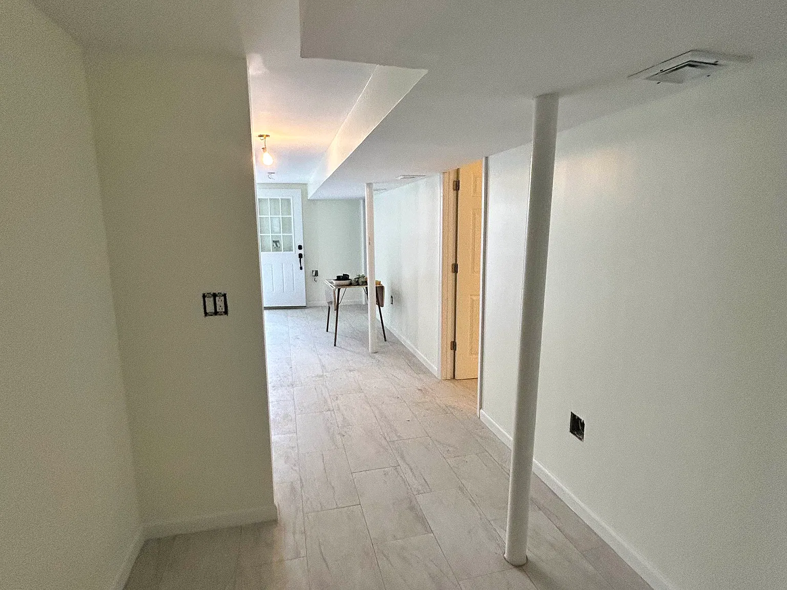 2 bed, 1400 sqft, $2,200 — Photo 3