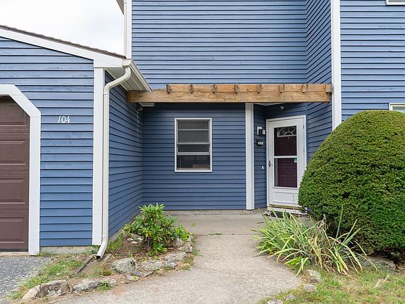 3rd image of 104 Brunnell Ave Unit 104