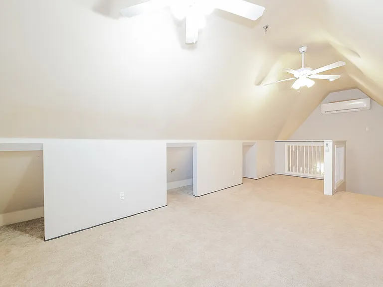 25 Oakland Woods Cv — Photo 9