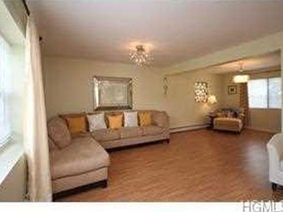 5th image of 303 Stephenson Ln