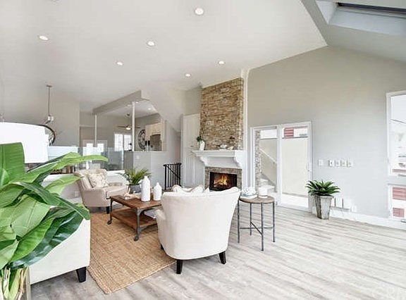 4th image of 1513 Seal Way