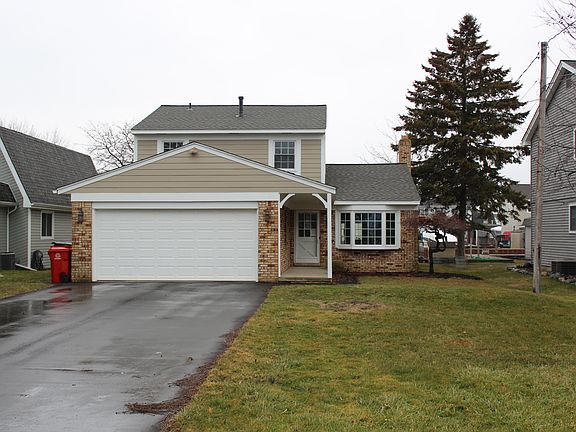 2nd image of 38955 Lakeshore Dr