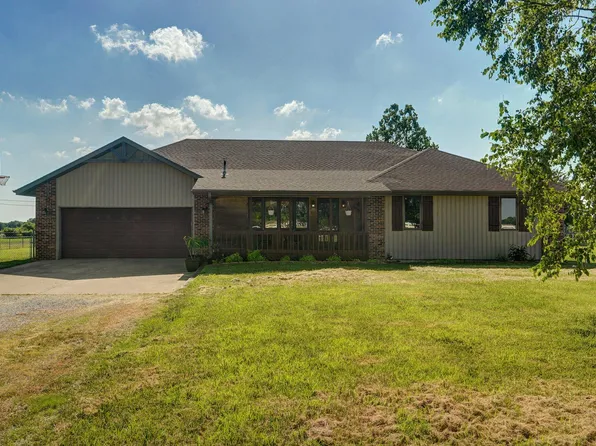 7293 N Farm Road 189, Fair Grove, MO 65648