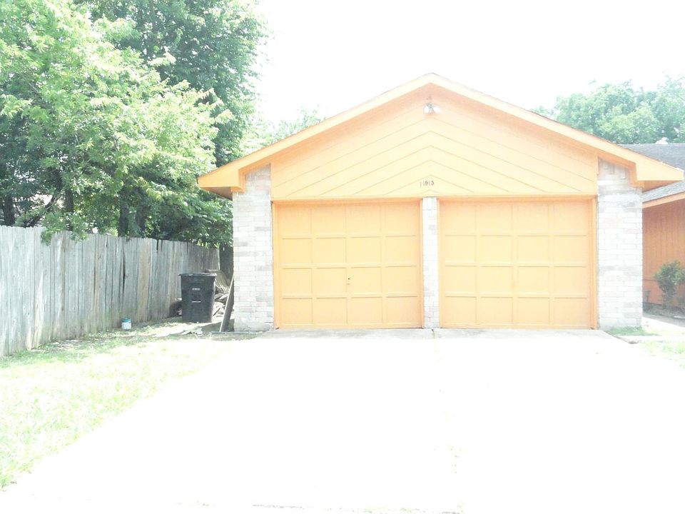 1st image of 11915 Tambourine Dr