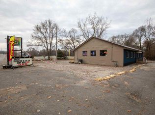 1004 Roosevelt Rd, Walkerton, IN 46574