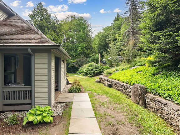 3rd image of 982 Brook Road #4