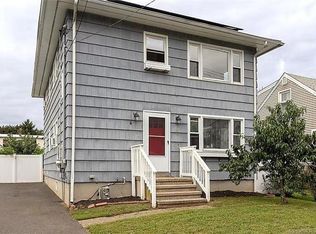 25 Merritt Ave, Woodbridge, CT 06525