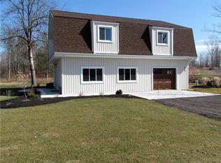 1236 Salt Rd, Webster, NY 14580