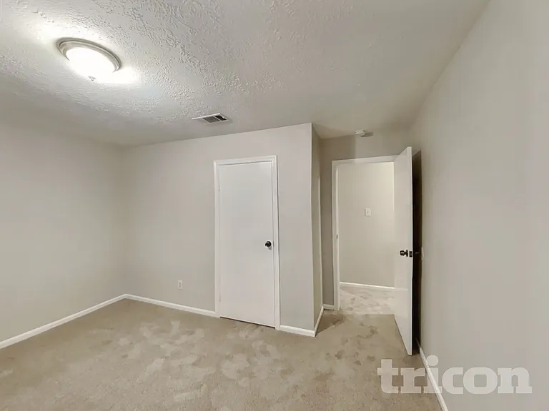 8111 Silver Fir Dr — Photo 15