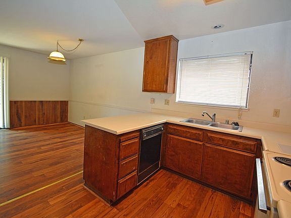 3rd image of 8675 Crystal River Way