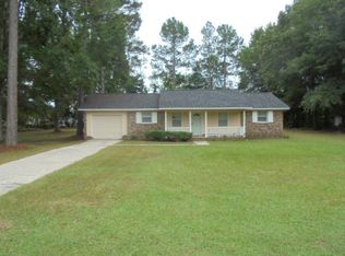 4040 Country Ln, Sumter, SC 29154