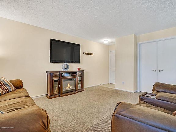 5th image of 1813 Waters Edge Dr #13A