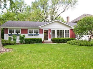 406 N Forest Ave, Mount Prospect, IL 60056