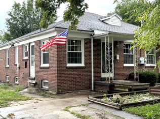 546 Northwestern Dr, Adrian, MI 49221
