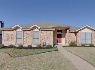 9229 Willard St, Rowlett, TX 75088