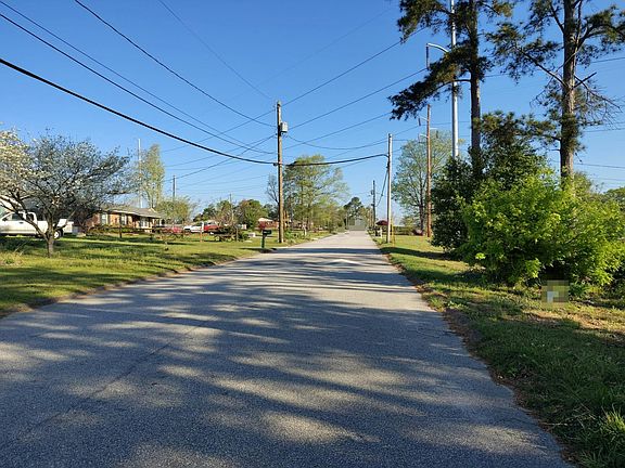 5th image of 130 Hickory Dr