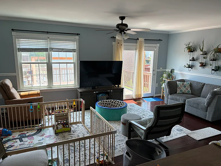 207 Amberfield Ln — Photo 13