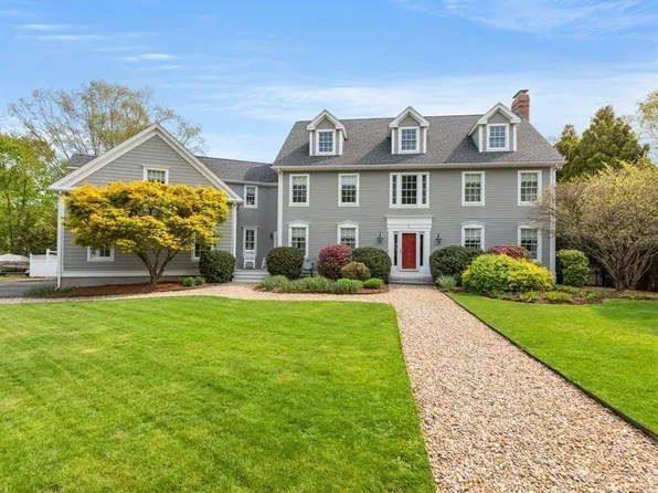 5 Meghans Way, Danvers, MA 01923