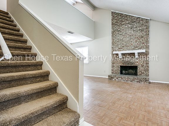 5th image of 704 Tumbleweed Dr
